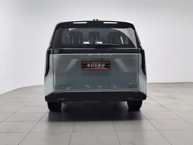 Maxus Dajia 7 — Фото автомобиля 4