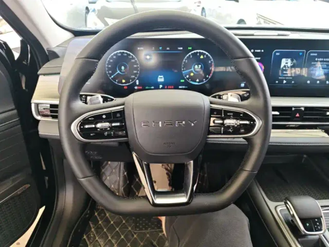 Chery Arrizo 8 — Фото автомобиля 10