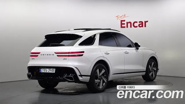 Genesis GV70 2.5T Бензин AWD — Фото автомобиля 2