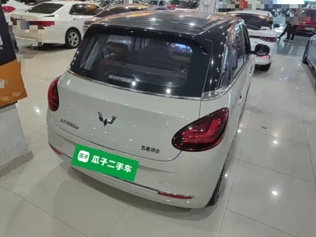 Wuling Bingo — Фото автомобиля 6