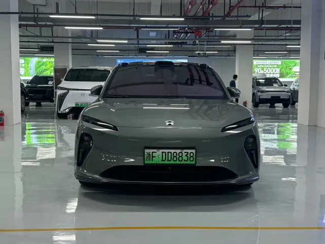 Nio ET5 — Фото автомобиля 2