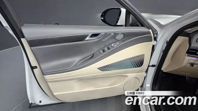 Genesis G80 RG3 — Фото автомобиля 13