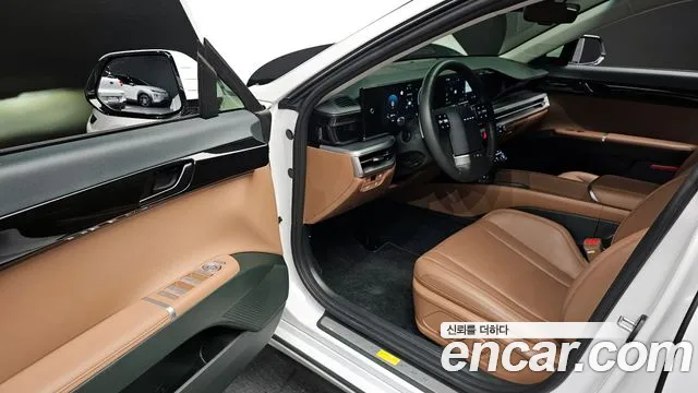 Hyundai Grandeur Grandeur (GN7) 2.5 Бензин 2WD — Фото автомобиля 10