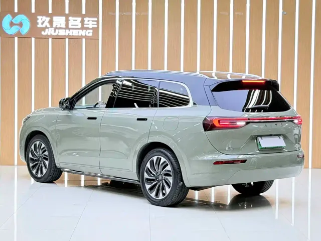 Aito M7 — Фото автомобиля 21
