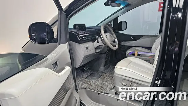 Hyundai Staria Staria 4WD Lounge 9 мест — Фото автомобиля 11