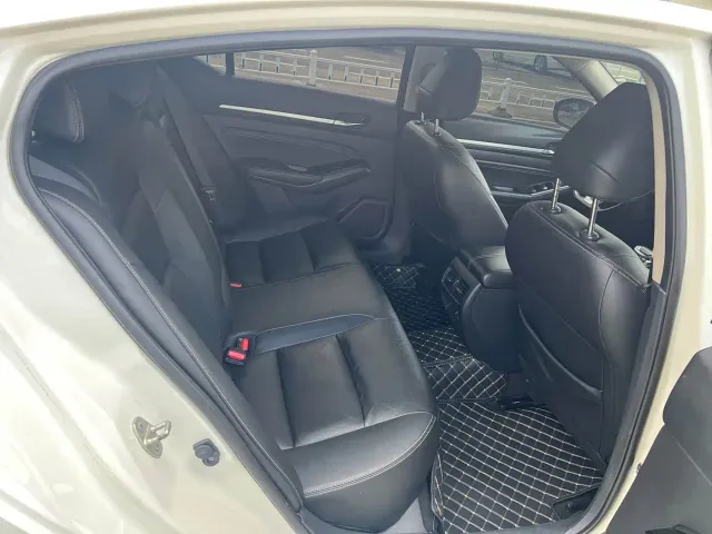 Nissan Teana — Фото автомобиля 8
