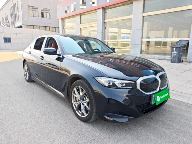 BMW i3 — Фото автомобиля 3