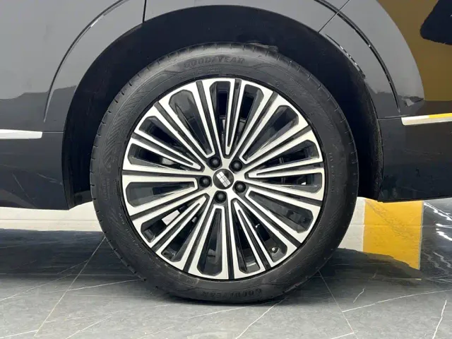 Geely Galaxy M9 — Фото автомобиля 30