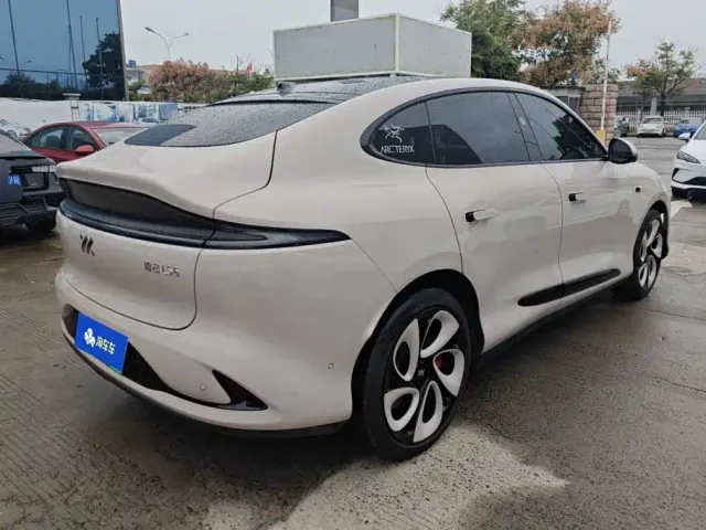 IM Motors LS6 — Фото автомобиля 3