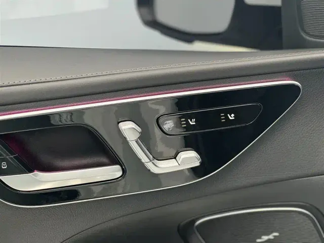 Mercedes-Benz C-Class — Фото автомобиля 8