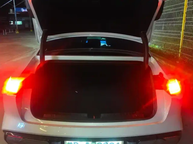 Geely Galaxy E8 — Фото автомобиля 4