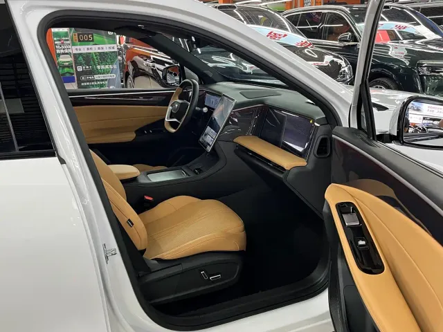 Geely Galaxy Galaxy L7 2023 1.5T 115km MAX — Фото автомобиля 17