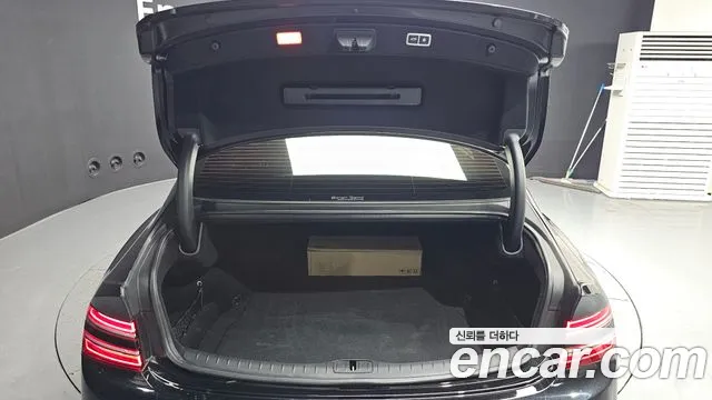 Genesis G80 Бензин 2.5 турбо 2WD — Фото автомобиля 15