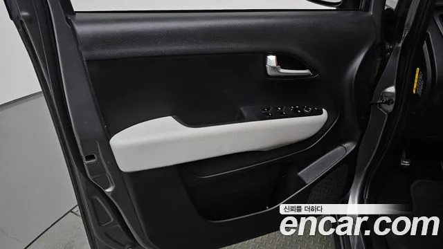 Kia RAY Новый Kia Ray Signature — Фото автомобиля 24