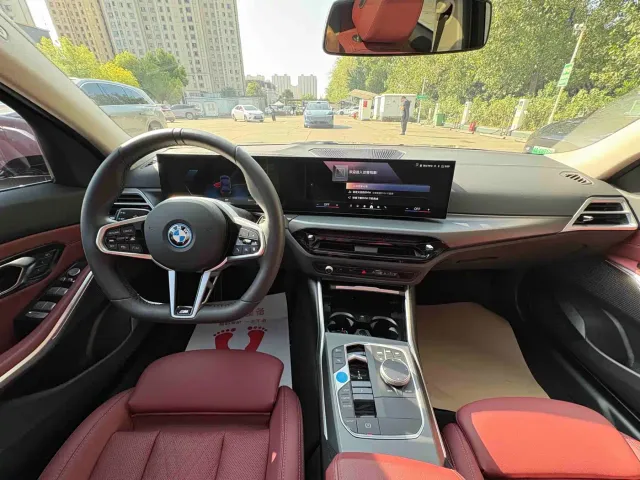 BMW i3 — Фото автомобиля 10
