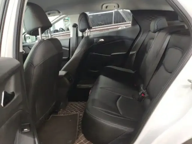 Chevrolet Menlo — Фото автомобиля 12