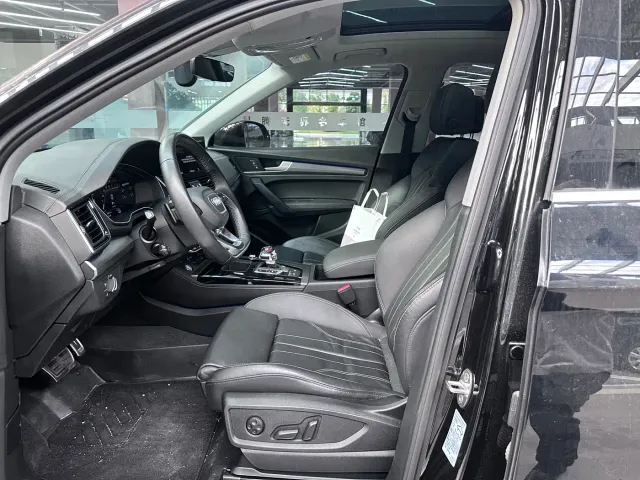 Audi Q5L — Фото автомобиля 5