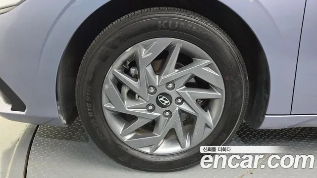 Hyundai AVANTE Новый Avante (CN7) — Фото автомобиля 5