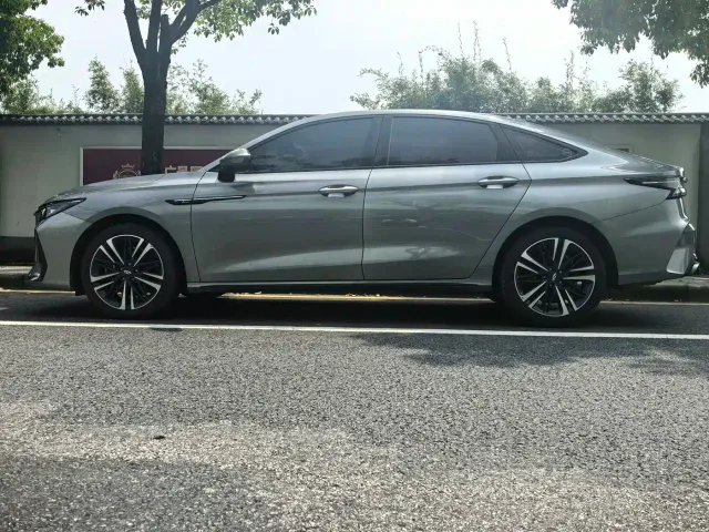 Chery Arrizo 8 — Фото автомобиля 7