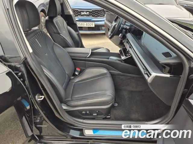 Hyundai Grandeur GN7 — Фото автомобиля 13