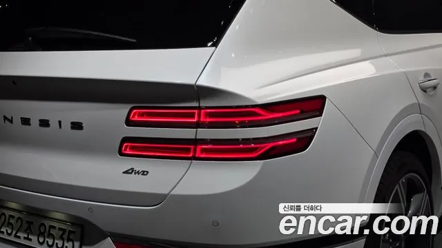 Genesis GV80 — Фото автомобиля 8