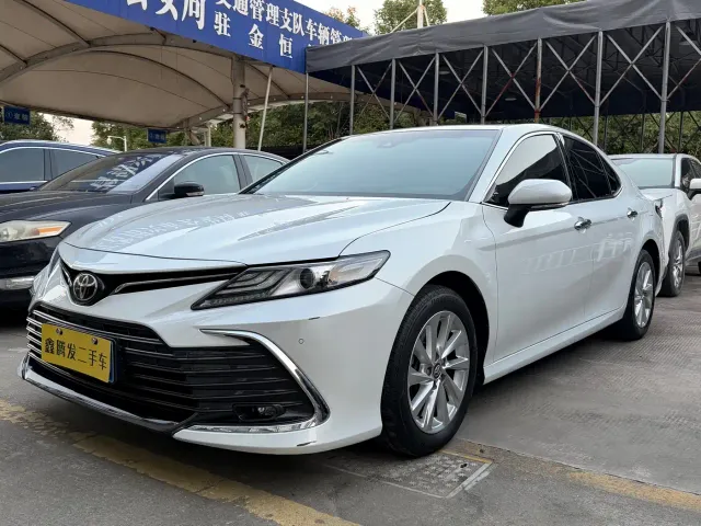 Фотография автомобиля — Toyota Camry
