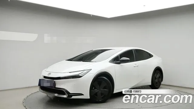 Toyota Prius — Фото автомобиля 3