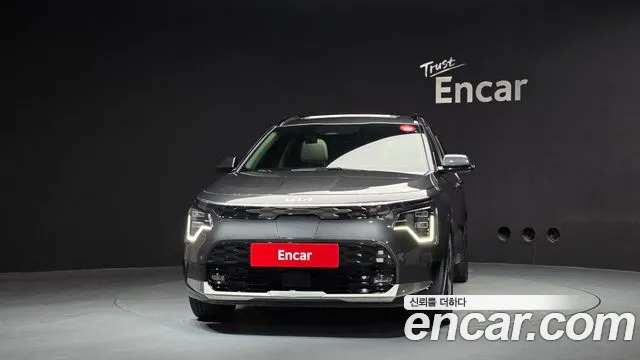 Kia Niro — Фото автомобиля 3