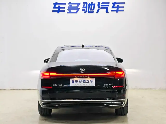 Volkswagen Passat — Фото автомобиля 6