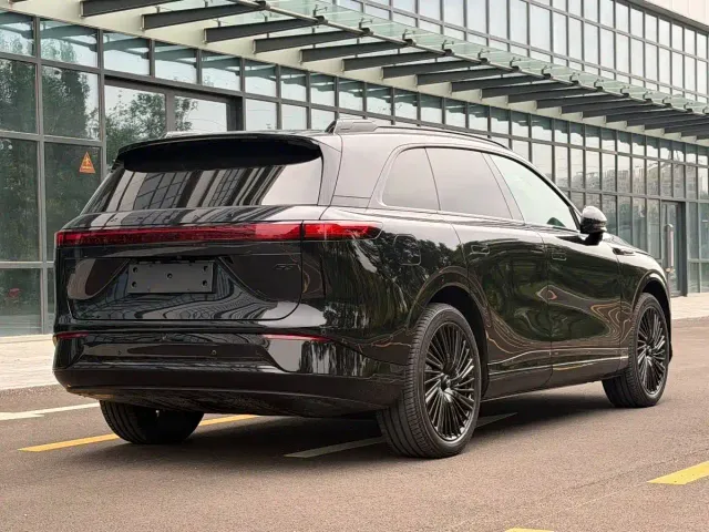 Xpeng G9 — Фото автомобиля 6