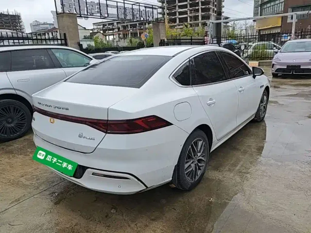 BYD Qin PLUS — Фото автомобиля 6