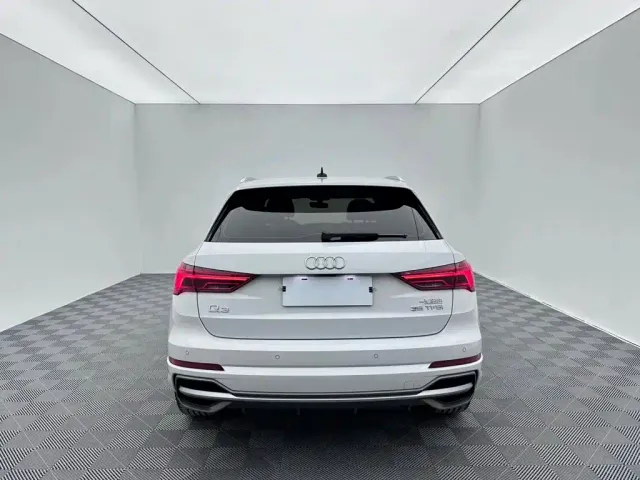 Audi Q3 — Фото автомобиля 5