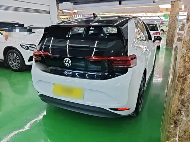 Volkswagen ID.3 — Фото автомобиля 6