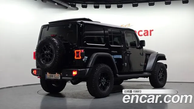 Jeep Wrangler — Фото автомобиля 2
