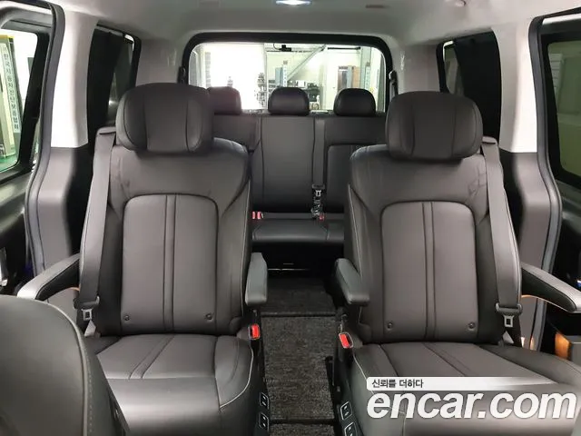 Hyundai Staria Staria 4WD Lounge 7 мест — Фото автомобиля 14