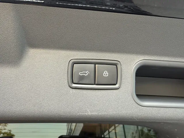 Li Auto ONE — Фото автомобиля 24