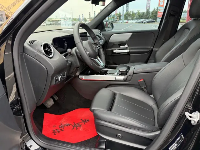 Mercedes-Benz GLB-Class — Фото автомобиля 10