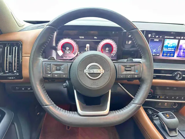 Nissan Terra — Фото автомобиля 11