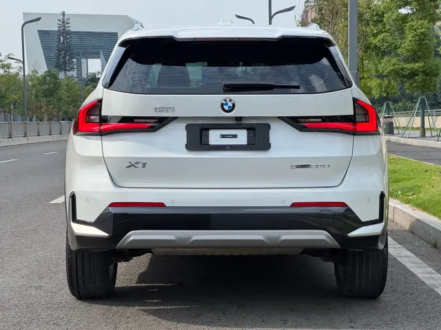 BMW X1 — Фото автомобиля 19