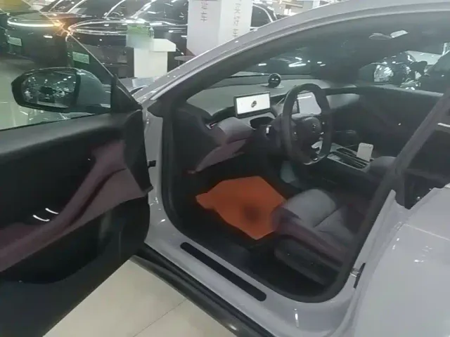 Nio ET5 Touring — Фото автомобиля 15