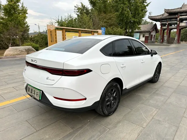 BYD Qin PLUS — Фото автомобиля 4
