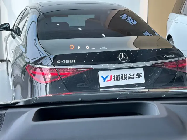 Toyota Alphard — Фото автомобиля 14