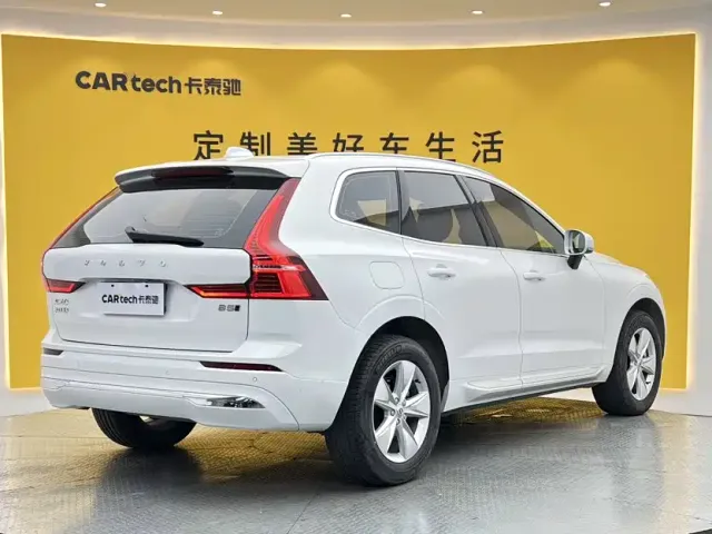 Volvo XC60 — Фото автомобиля 5