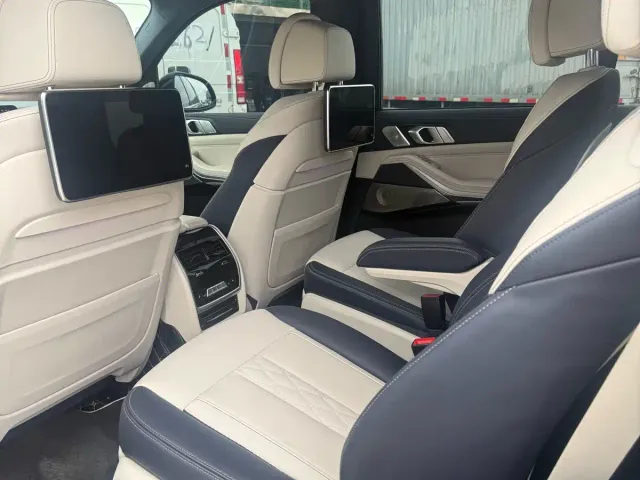 BMW X7 — Фото автомобиля 6