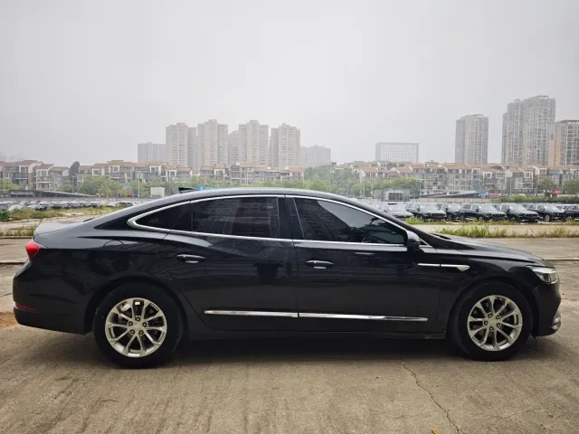 Buick LaCrosse — Фото автомобиля 12