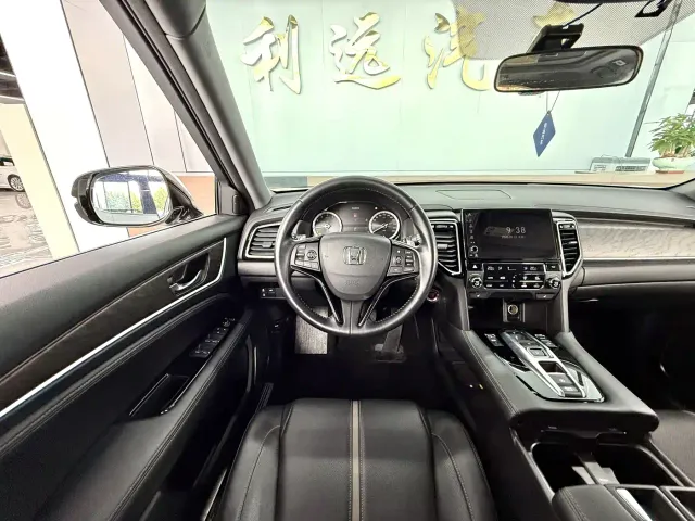 Honda UR-V — Фото автомобиля 8