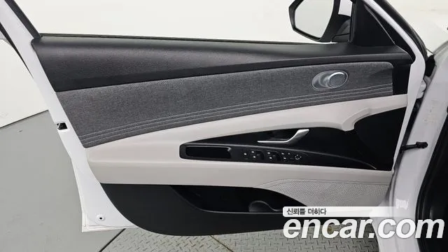 Hyundai Avante CN7 — Фото автомобиля 13