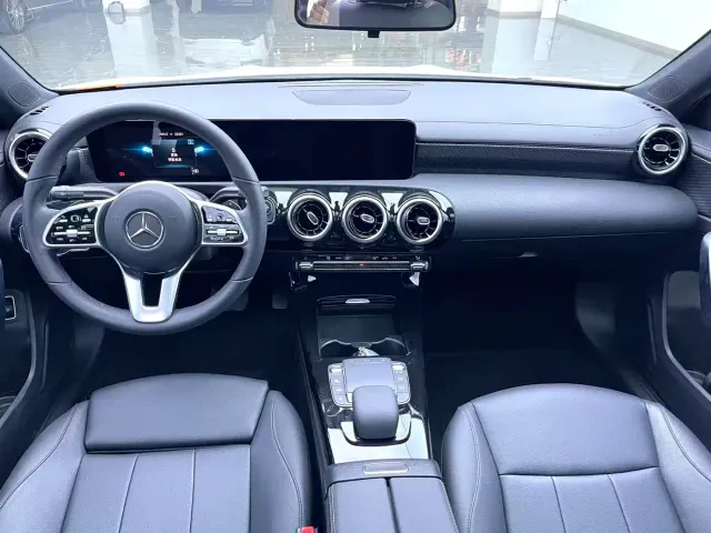 Mercedes-Benz A-Class — Фото автомобиля 7