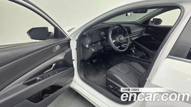 Hyundai AVANTE Новый Avante (CN7) — Фото автомобиля 11