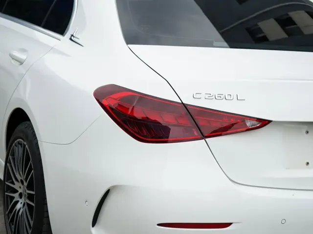 Mercedes-Benz C-Class — Фото автомобиля 7